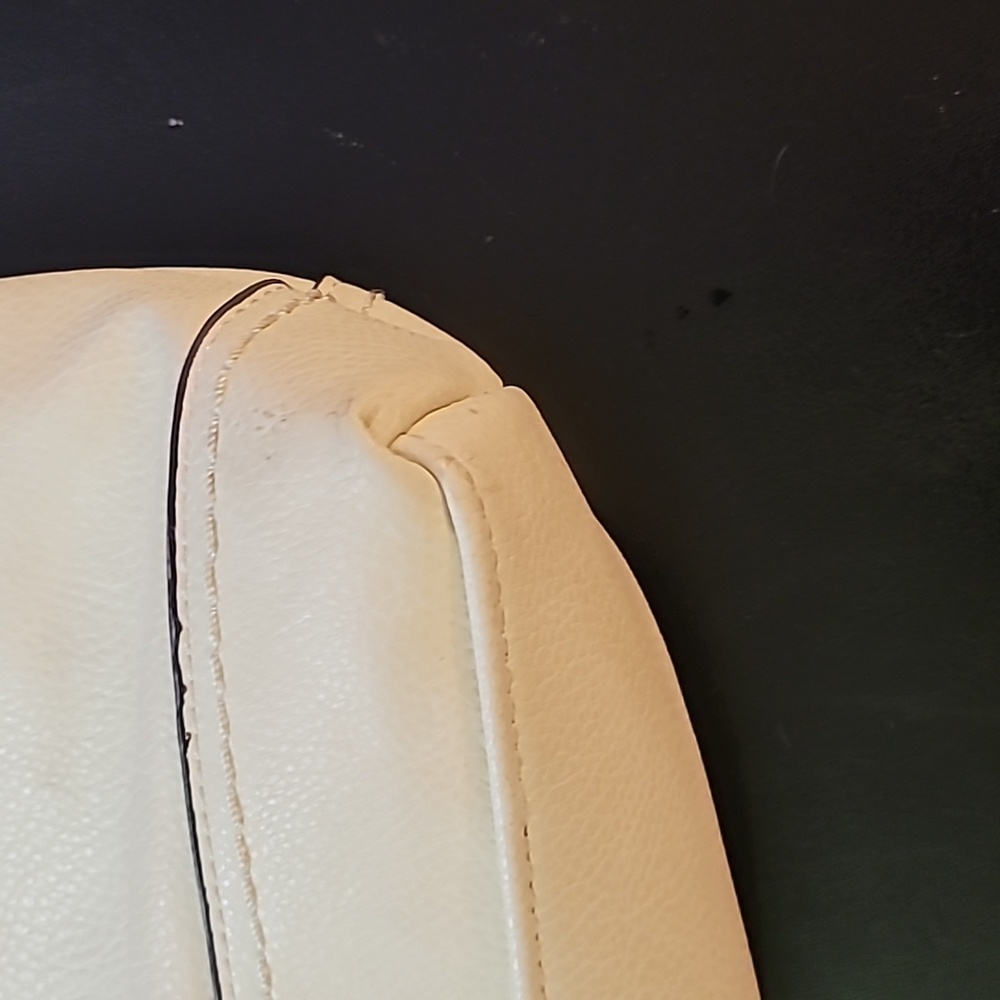Large Purse - Picture 5 of 16